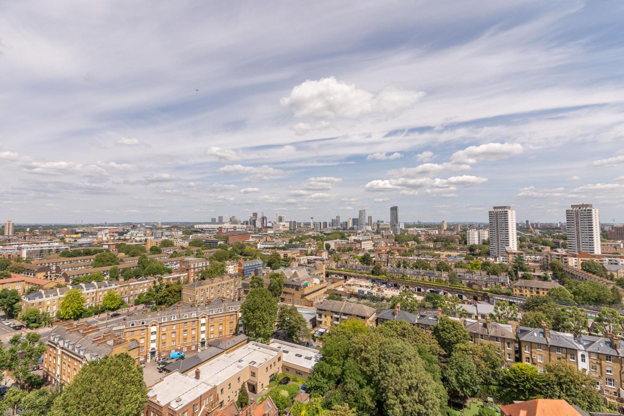 City View Apartments - Bow Londen Buitenkant foto