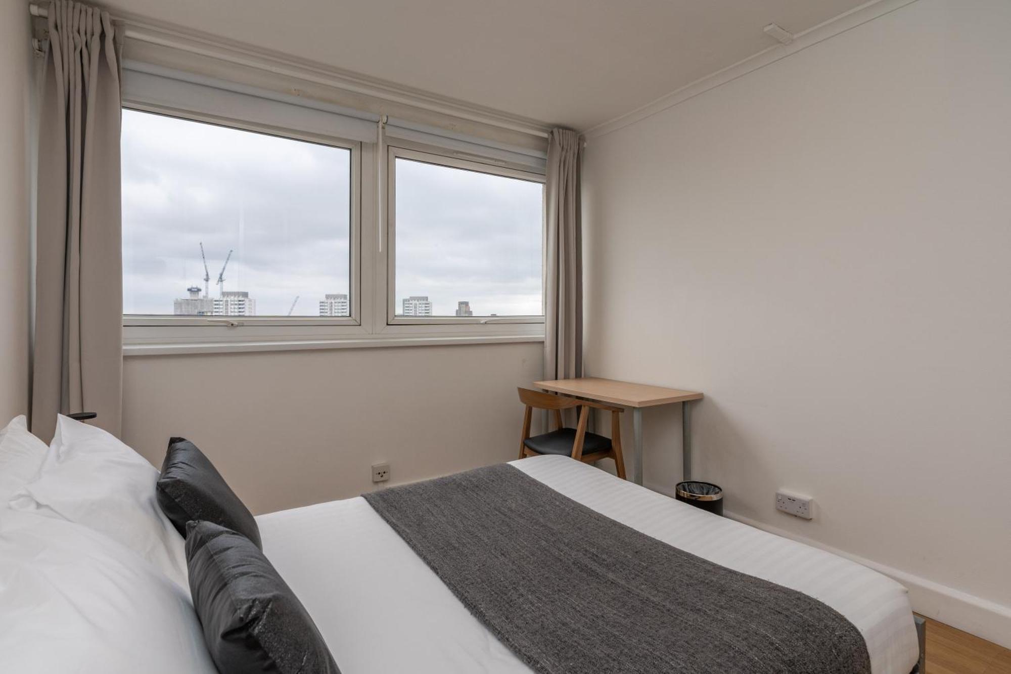 City View Apartments - Bow Londen Buitenkant foto