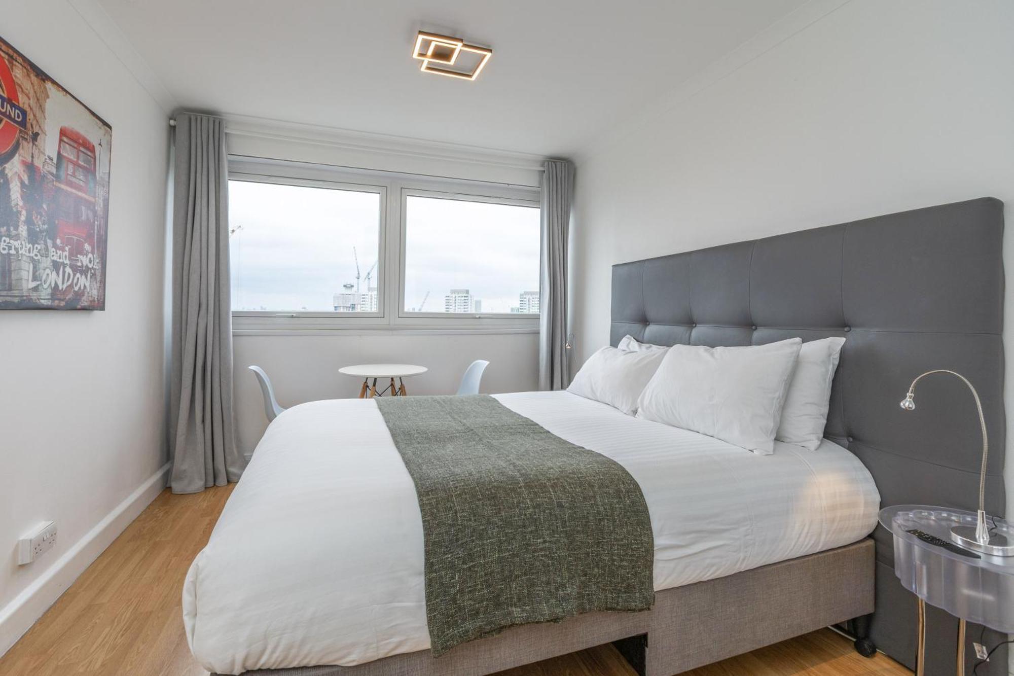 City View Apartments - Bow Londen Buitenkant foto